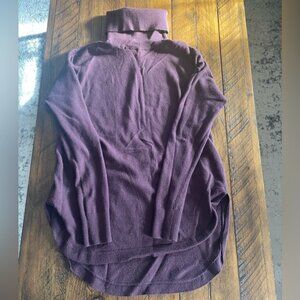 Chelsea 28 womens turtleneck sweater. Size XS.